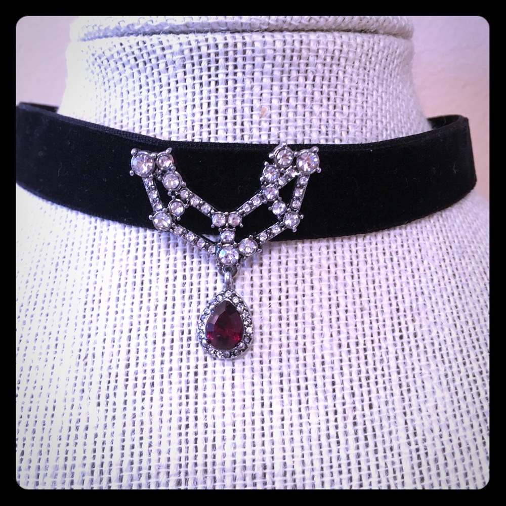 Ethereal Chandelier Choker Necklace
